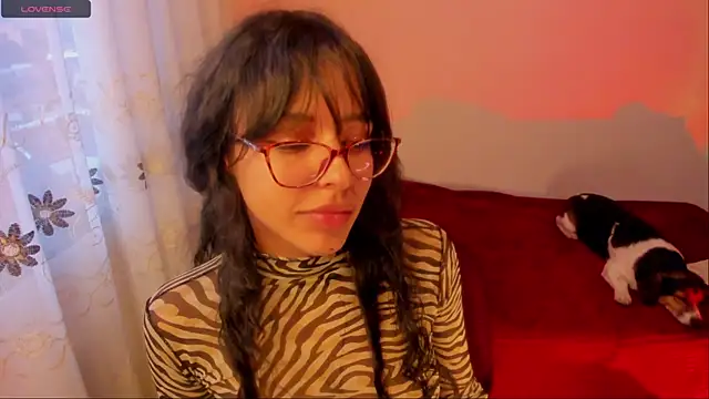 aluna 0310 online show from 02/22/25, 09:48