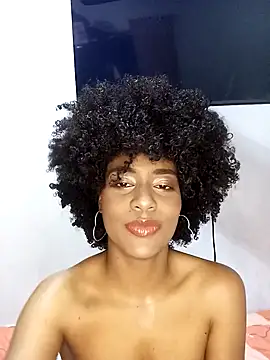 Snapshot of thaimy_ chatting on 10/08/25, 12:08 thaimy  online show from 10/08/25, 12:08