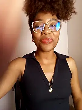 thaimy  online show from 03/20/26, 03:00