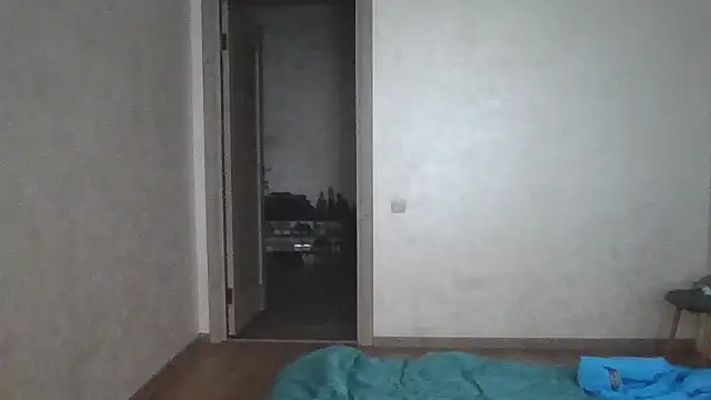 Snapshot of JulianaGold1 chatting on 02/19/25, 03:05 JulianaGold1 online show from 02/19/25, 03:05