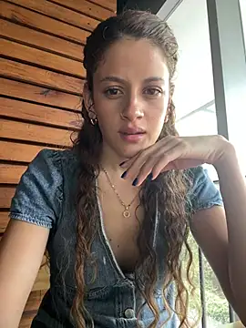 alana15 online show from 01/25/25, 09:14