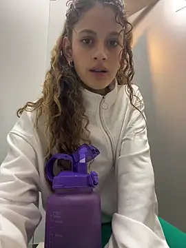 alana15 online show from 01/26/25, 01:25