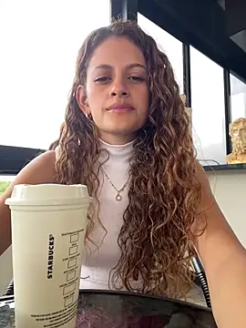 alana15 online show from 02/05/25, 08:04