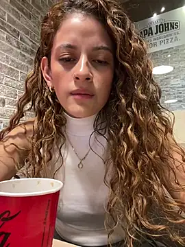 alana15 online show from 02/08/25, 09:36