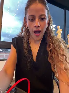 alana15 online show from 02/11/25, 11:01