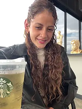 alana15 online show from 02/18/25, 09:20