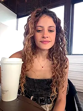 alana15 online show from 09/13/25, 09:36