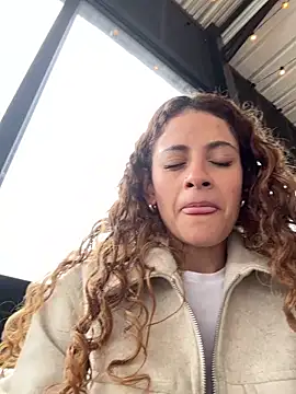 alana15 online show from 02/01/26, 03:54