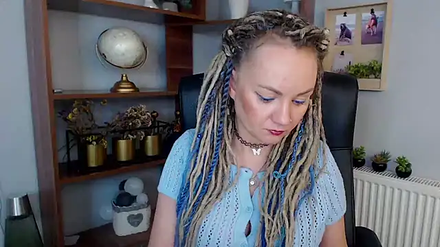 Snapshot of KayaMagic chatting on 01/20/25, 05:37 KayaMagic online show from 01/20/25, 05:37