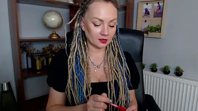 Snapshot of KayaMagic chatting on 03/11/25, 05:13 KayaMagic online show from 03/11/25, 05:13