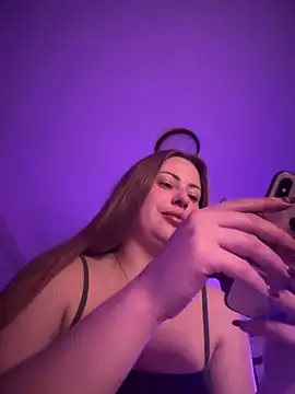 AlisaWhite online show from 01/31/25, 07:51