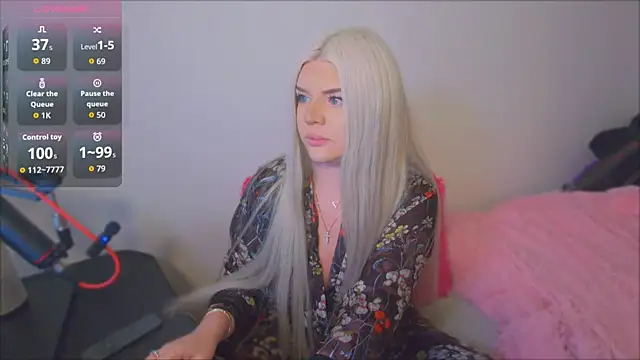 ParadiseRose online show from 10/25/25, 04:31