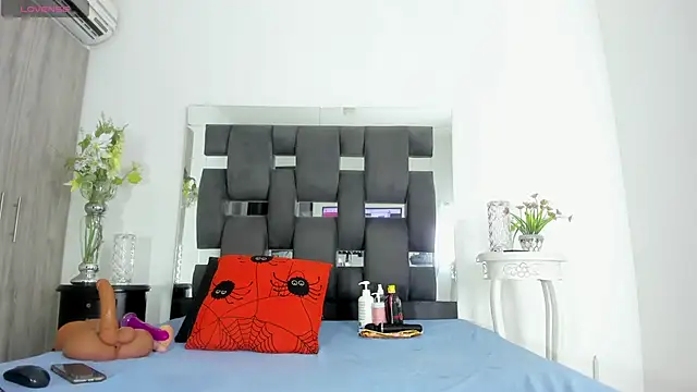 tanyyaa online show from 12/24/24, 11:38