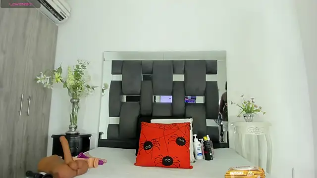 tanyyaa online show from 01/07/25, 01:03