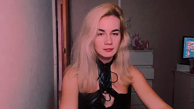 xxxcharismaaa online show from 11/04/25, 07:02