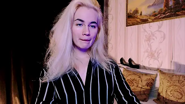 xxxcharismaaa online show from 11/16/25, 08:03