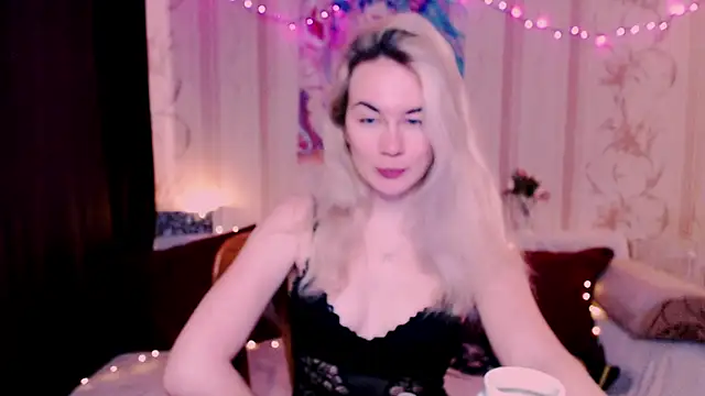 Snapshot of xxxcharismaaa chatting on 04/17/26, 05:54 xxxcharismaaa online show from 04/17/26, 05:54