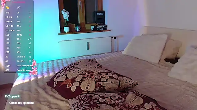 Snapshot of alissonsweett chatting on 09/24/25, 07:28 alissonsweett online show from 09/24/25, 07:28