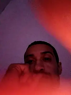 Snapshot of websterribeiro chatting on 04/04/26, 03:16 websterribeiro online show from 04/04/26, 03:16