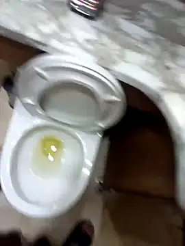 Snapshot of pinedasex777 chatting on 10/06/25, 01:58 pinedasex777 online show from 10/06/25, 01:58