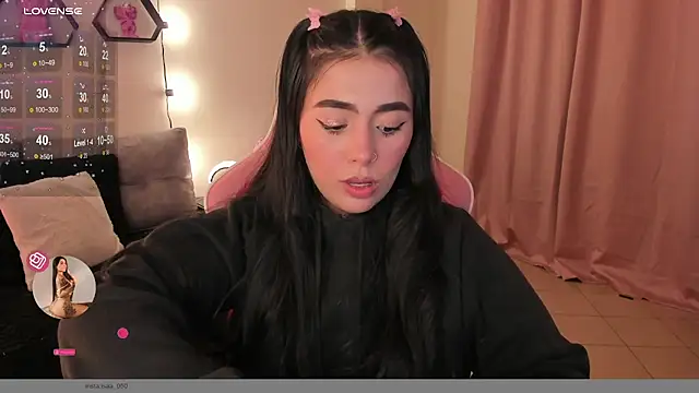 Snapshot of shantall_vidales_ chatting on 02/08/25, 04:25 shantall vidales online show from 02/08/25, 04:25