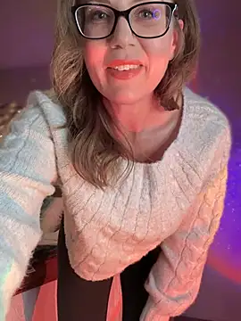 MaiseKnox online show from 01/07/25, 11:56