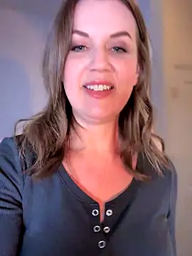 MaiseKnox online show from 09/11/25, 11:16