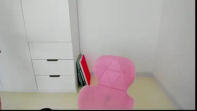 Snapshot of MiaStripDance chatting on 02/10/25, 09:36 MiaStripDance online show from 02/10/25, 09:36