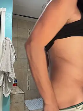 Snapshot of WolfTribe69 chatting on 03/23/26, 12:36 WolfTribe69 online show from 03/23/26, 12:36