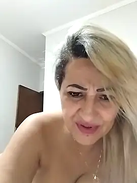 vivifernades online show from 01/22/25, 12:17