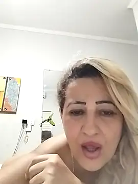 vivifernades online show from 02/19/25, 04:44