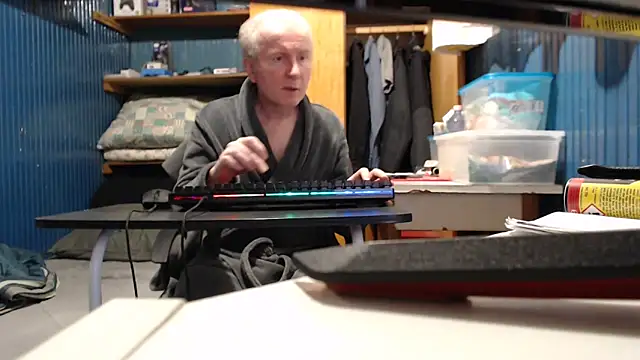 Vgy67Z95 online show from 10/14/25, 09:26