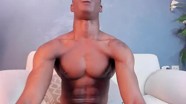 Snapshot of martin_killer chatting on 01/21/25, 04:43 martin killer online show from 01/21/25, 04:43