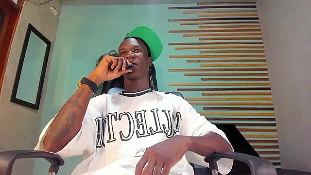 Snapshot of martin_killer chatting on 02/08/25, 07:38 martin killer online show from 02/08/25, 07:38