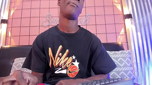 Snapshot of martin_killer chatting on 03/07/25, 07:27 martin killer online show from 03/07/25, 07:27