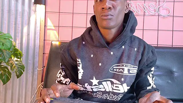 Snapshot of martin_killer chatting on 09/30/25, 01:21 martin killer online show from 09/30/25, 01:21