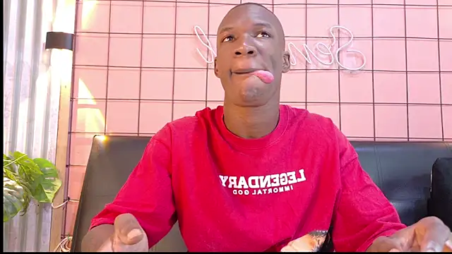 Snapshot of martin_killer chatting on 10/16/25, 01:39 martin killer online show from 10/16/25, 01:39