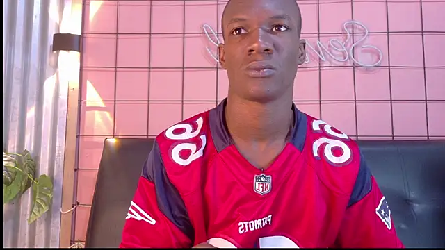 Snapshot of martin_killer chatting on 10/28/25, 01:20 martin killer online show from 10/28/25, 01:20