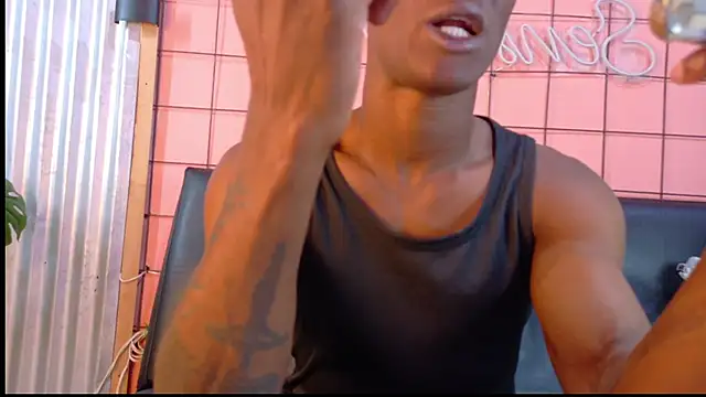 Snapshot of martin_killer chatting on 11/08/25, 07:23 martin killer online show from 11/08/25, 07:23