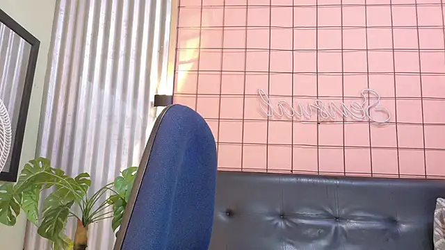 Snapshot of martin_killer chatting on 11/21/25, 01:26 martin killer online show from 11/21/25, 01:26