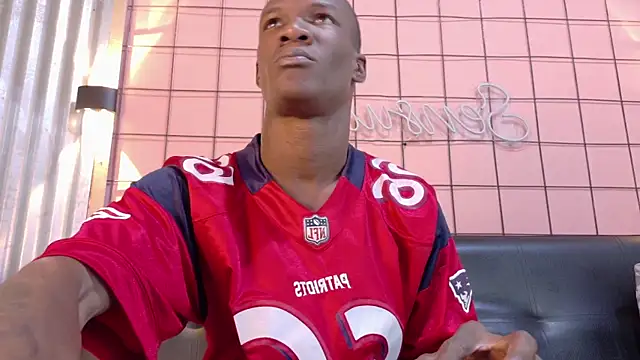 Snapshot of martin_killer chatting on 11/27/25, 01:18 martin killer online show from 11/27/25, 01:18