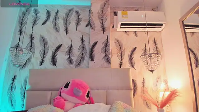 Vivi prinncess online show from 02/18/26, 10:50