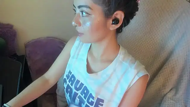 Sammysammy  online show from 11/19/25, 07:08