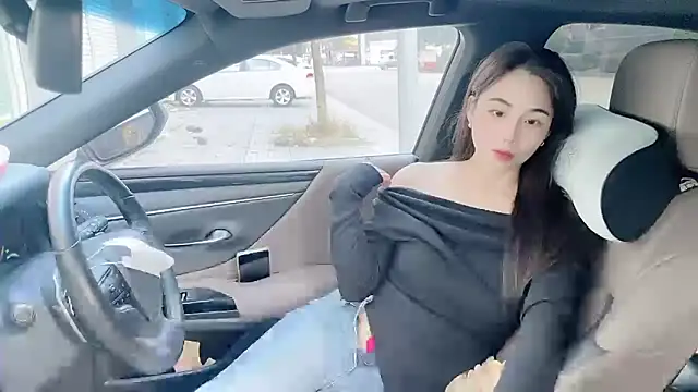 Snapshot of orla2021 chatting on 11/13/25, 01:04 orla2021 online show from 11/13/25, 01:04