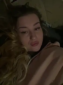 Snapshot of Mandy_Belcher chatting on 11/14/25, 03:22 Mandy Belcher online show from 11/14/25, 03:22