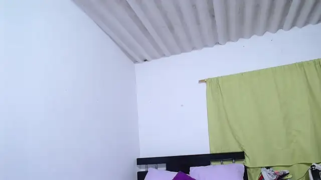 Snapshot of sexxy_ticki chatting on 12/13/24, 12:42 sexxy ticki online show from 12/13/24, 12:42