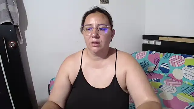 Snapshot of sexxy_ticki chatting on 09/24/25, 09:51 sexxy ticki online show from 09/24/25, 09:51