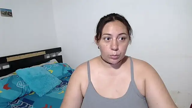 Snapshot of sexxy_ticki chatting on 10/17/25, 11:07 sexxy ticki online show from 10/17/25, 11:07