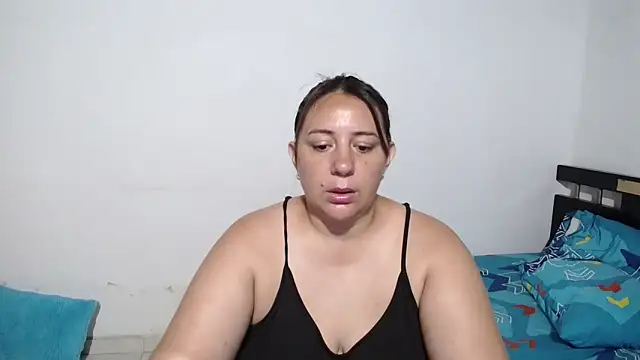 Snapshot of sexxy_ticki chatting on 10/21/25, 11:05 sexxy ticki online show from 10/21/25, 11:05