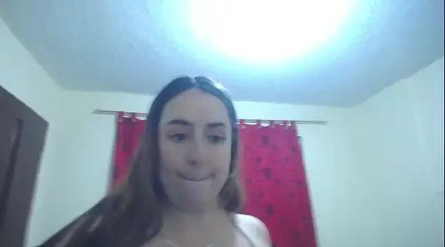 Snapshot of rosahills chatting on 12/06/24, 03:19 rosahills online show from 12/06/24, 03:19